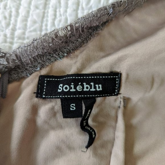 Soieblu Gray Floral Lace Dress - Picture 8 of 11